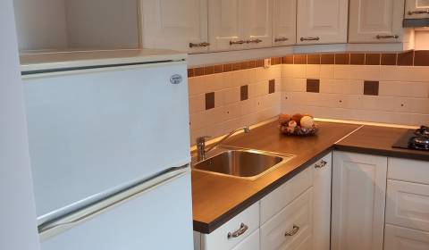 Prenájom 1.izb.bytu s logiou-Dúbravka-Sokolíková ul.,32 m2,1.posch.