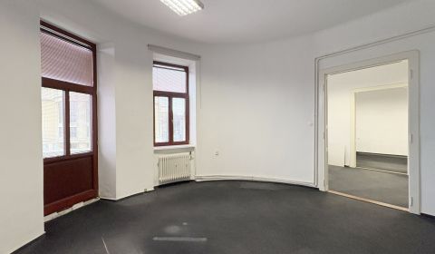Prenájom kancelárií Šafárikovo námestie, 105 m2  