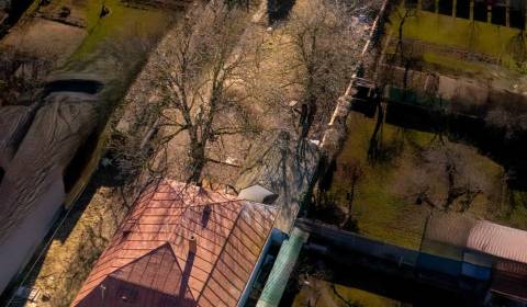 Predaj - 2 RD Michalovce, A. Kmeťa , pozemok  1510 m2, všetky IS