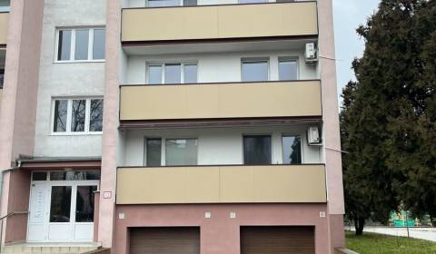 Ponúkame na predaj 3 izb. slnečný byt v Senci