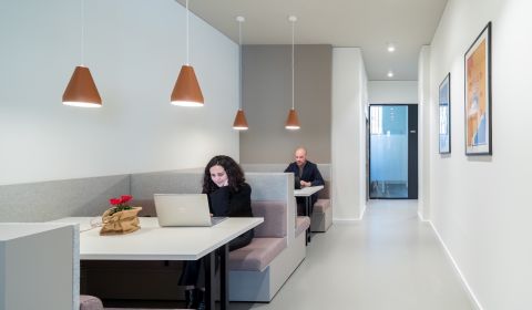 Neobmedzený prístup do coworkingu v oblasti Regus Rosinska Cesta