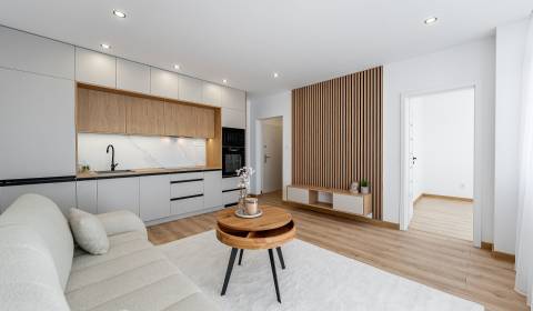 Belehradská - NOVINKA :MODERNÝ 1,5 izb. byt, 39 m2 + loggia.ZARIADENIE