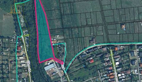 Pozemok na podnikanie v priemyselnej časti - Veľký Šariš