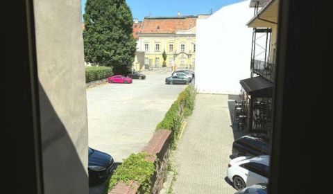 Na prenájom kancelárske priestory v historickom centre Prešova