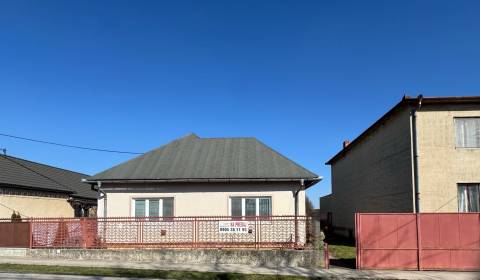 Predáme zachovalý 4 izb. rodinný dom v obci  Pozba