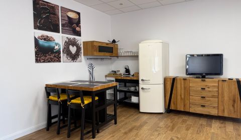 PRENÁJOM nadštandardný byt/apartmán, ul. Rudlovská cesta, centrum B.B.