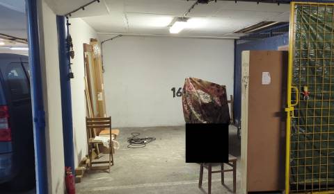 Garáž v Ružinove, ul. Mierová