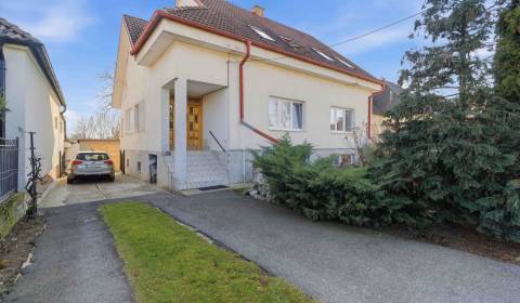 ZNÍŽENÁ CENA VEĽKÝ 6i  RODINNÝ DOM,GARÁŽ, VEĽKÝ POZEMOK,SUCHÁ N PARNOU