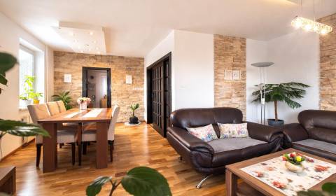 Na predaj pekný rodinný dom, Melčice-Lieskové, 570 m2