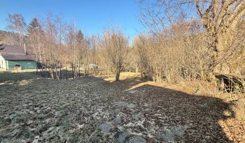 Predaj pozemku na výstavbu chaty kúsok od lyžiarskeho strediska Makov