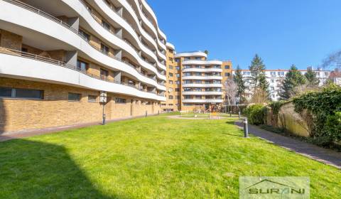 Prenájom garáže 28 m² – Gaudi Residence, Kvačalova ulica, Bratislava