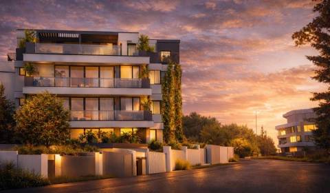 Luxusný veľkometrážny 228 m2 byt na predaj, hradný kopec.