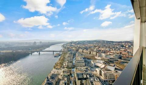 NUERA︱EUROVEA TOWER - 3i byt s výhľadom na hrad, 111+20 m2, LUX 37.np