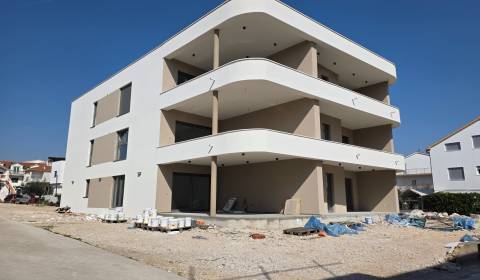 CHORVÁTSKO - Apartmány 140 m od pláže (3i) - VODICE