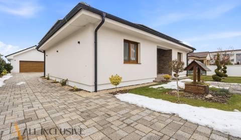 Na predaj 5-izbový rodinný dom, Ohrady