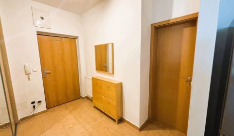 2 - izbový byt - 59 m², s loggiou, Hamuliakovo.