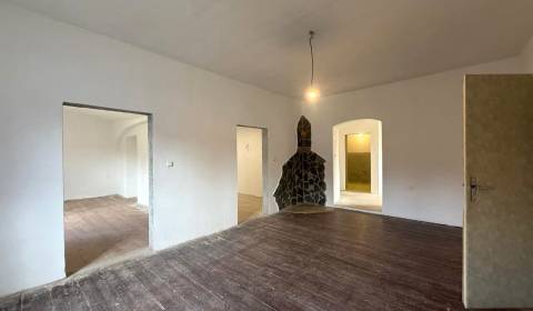 Predaj 3 - izbového bytu v obci Štiavnické Bane 