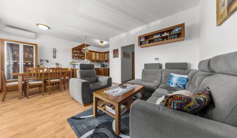 4-izbový byt na Nejedlého ul., Bratislava, Dúbravka