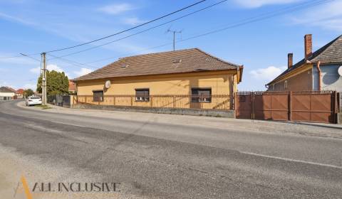 Na predaj 4-izb. RD s veľkým pozemkom, Veľké Blahovo