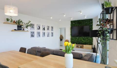 RESERVE - 3i byt s terasom a 2x parkingom, Pribinova 3, Vrbové