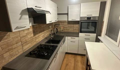 2-izb. byt, Nejedlého, Dúbravka, izby samostatné