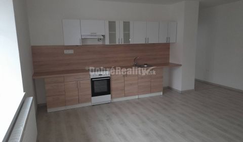 Prenájom 3 izbového bytu na Kasárenskej 