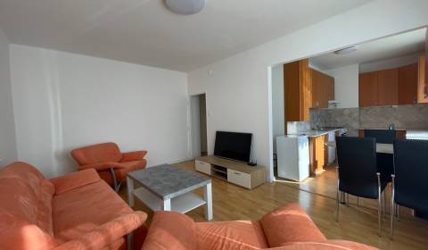 PRENÁJOM, 2 izbový byt na Dobrianskeho ulici, Humenné