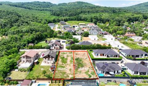 Pozemok pri lese so stavebným povolením - 805 m2 - Štitáre 