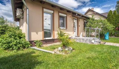 NA PREDAJ 3 IZBOVÝ RODINNÝ DOM, KĽÚČIAROVÉ KRAČANY