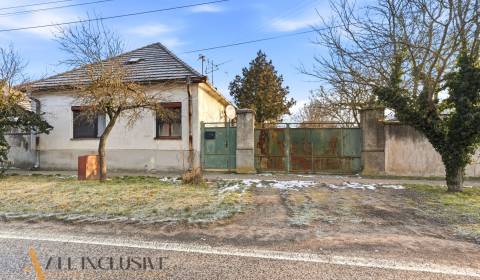 Na predaj 4-izbový rodinný dom, Dolné Saliby