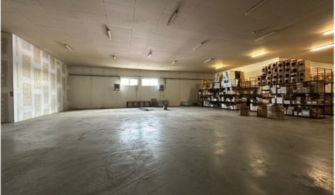  Na prenájom skladový priestor 385 m2,