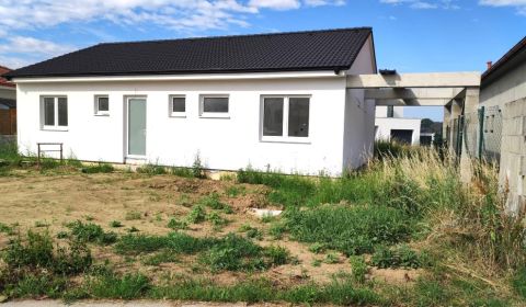 Novostavba rodinného domu-bungalov, Sokolovce