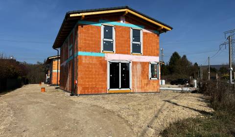 Predaj Rodinný dom - Novostavba, Lesná ulica, Stupava.
