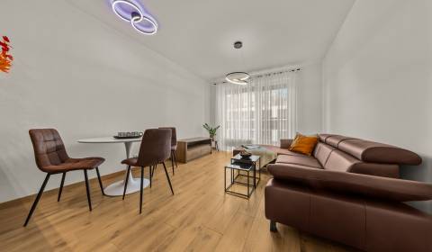 REZERVOVANÉ! ZARIADENÝ 2-IZB. BYT, GAR.STÁTIE | SLNEČNICE - ZÓNA MESTO