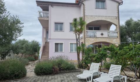 CHORVÁTSKO - Apartmánový dom so 6 apartmánmi - VRSI, Zadar