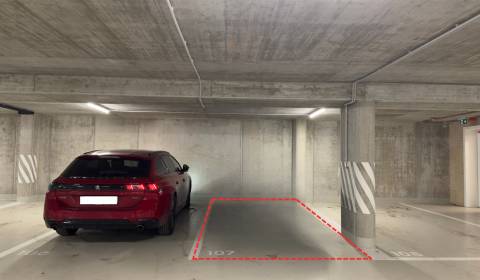 RIVERS Parkovacie miesto v garáži PRI MÝTE III Račianska ulica