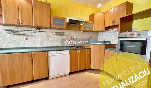 Predaj, trojizbový byt Levice, Rybníky V, Súkennícka...