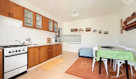 Predaj, rodinný dom Radava - EXKLUZÍVNE HALO REALITY