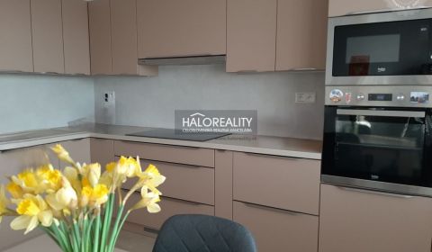 Predaj, rodinný dom Veselé, 5-izbový bungalov - NOVO...