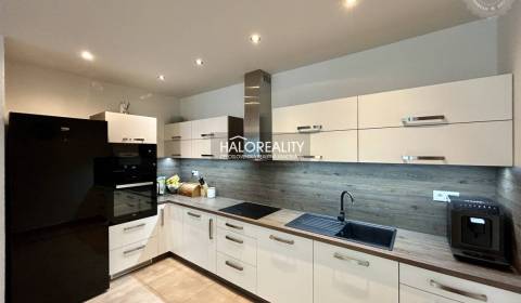 REZERVOVANÉ - Predaj, trojizbový byt Prievidza, s pa...