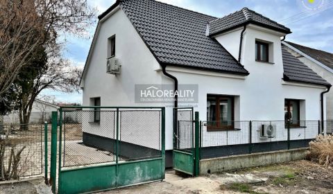 Predaj, rodinný dom Jur nad Hronom, kompletne zrekon...