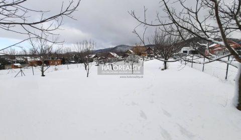 Predaj, pozemok pre rodinný dom   933 m2 Ruská Nová Ves