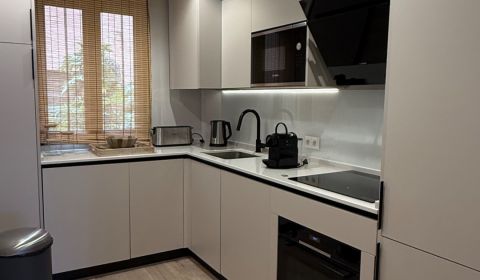 Investičný apartmán na predaj – Royal Marbella Golf Resort, Benahavís