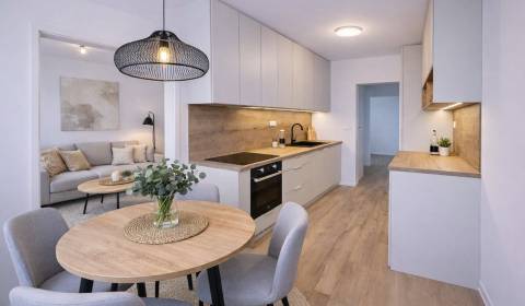3 izbový byt v Trenčíne - kompletná rekonštrukcia, 70,35 m2 + balkón