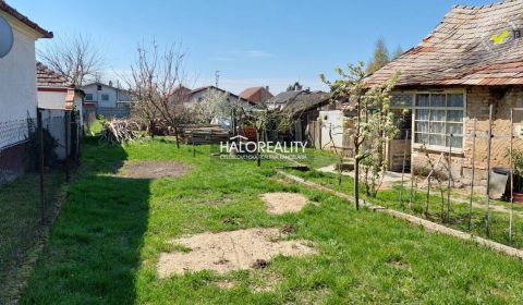 Predaj, pozemok pre rodinný dom 1041 m2 Hurbanovo, B...