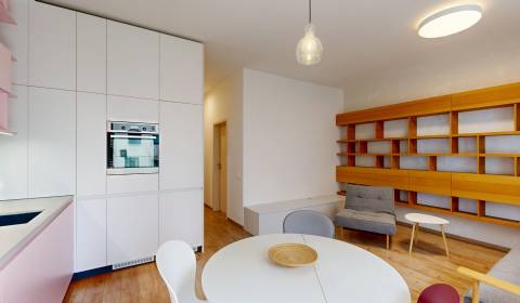 4-izbový byt 95 m², lodžia, 2x parkovanie, novostavba Bory 