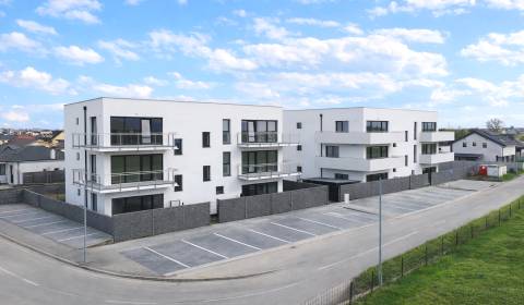 3 izb. BYT SO ZÁHRADOU +TEP. ČERPADLO, KLIMATIZÁCIA A ŽALÚZIE V CENE