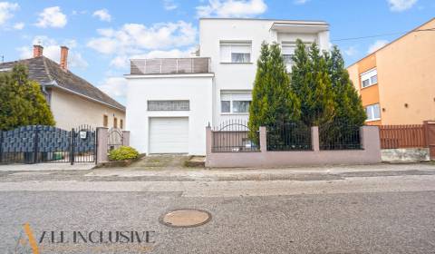 NA PREDAJ POSCHODOVÝ 5-IZBOVÝ RODINNÝ DOM, VYDRANY