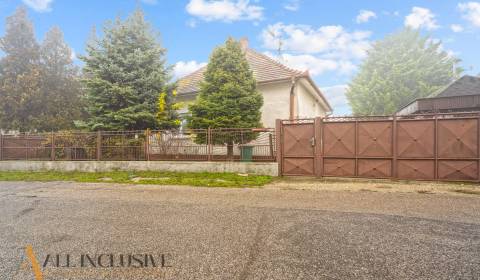 NA PREDAJ 4-IZBOVÝ RODINNÝ DOM VO VYDRANOCH