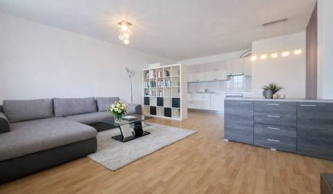 Priestranný 2i byt, 2xloggia, parking, pivnica, novostavba,Karlova Ves